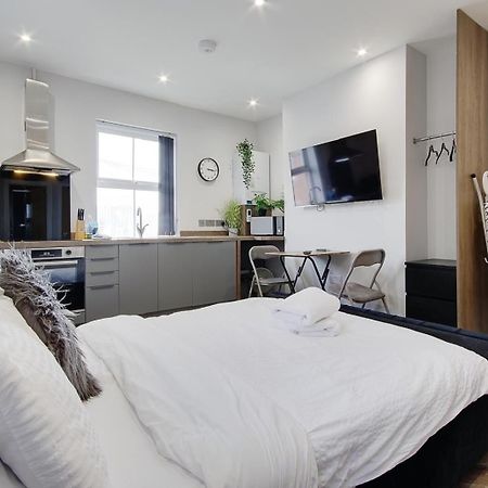 Wimbourne Road Apartment 1 ボーンマス エクステリア 写真