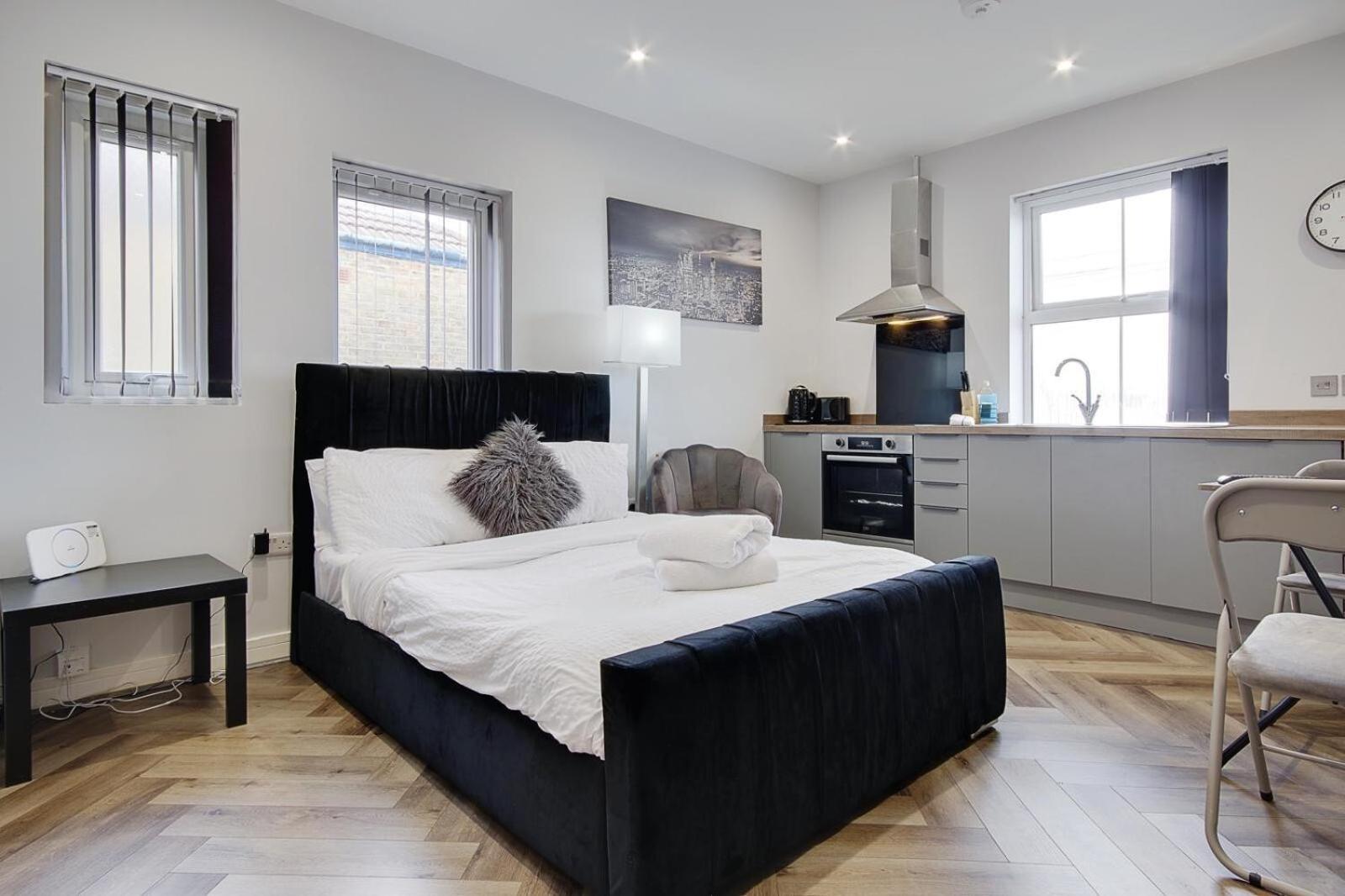 Wimbourne Road Apartment 1 ボーンマス エクステリア 写真