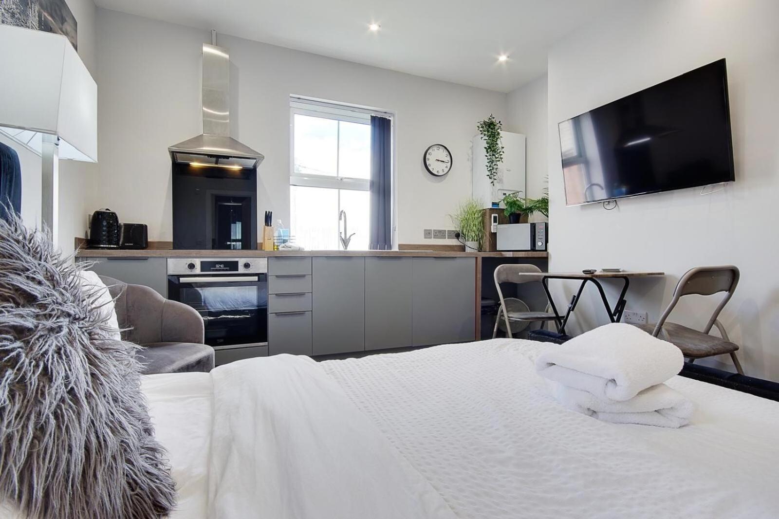 Wimbourne Road Apartment 1 ボーンマス エクステリア 写真